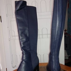 navy blue boots
